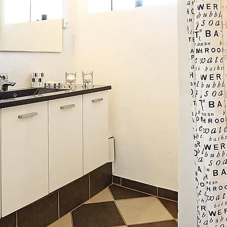 Apartament 6 Person In *